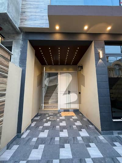 الکبیر ٹاؤن - فیز 2 الکبیر ٹاؤن,رائیونڈ روڈ,لاہور میں 3 کمروں کا 3 مرلہ مکان 65.0 ہزار میں کرایہ پر دستیاب ہے۔