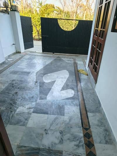 5 Bedrooms beautiful House for Rent with Extra Land in G11/3