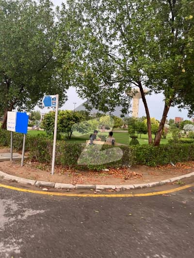 4.72 Marla Corner Plot Available At Hot Location Near To park Mosque & Commercial At Reasonable Price In New Lahore City phase 2