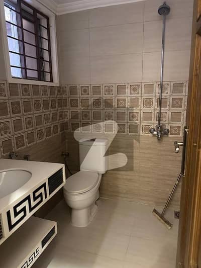 10 Marla Ground Portion