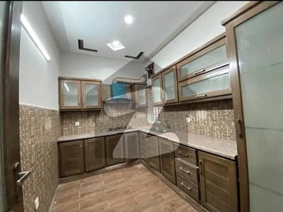 جی ۔ 14/4 جی ۔ 14,اسلام آباد میں 3 کمروں کا 10 مرلہ بالائی پورشن 92.0 ہزار میں کرایہ پر دستیاب ہے۔