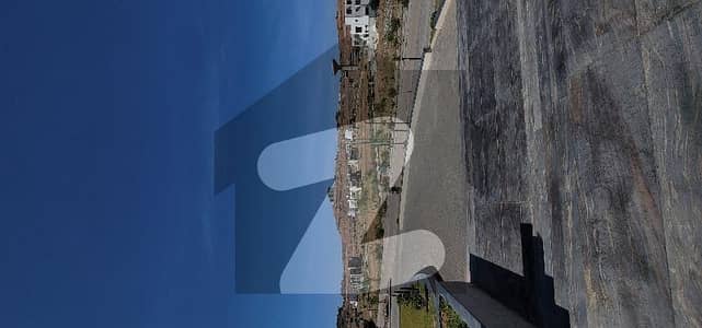 1 Kanal 80 Ft Boulevard Corner, Park Facing. Ready to construct with possession (Garden Villas) main Adyala Road. Dem 2.45 Crore. DHA Transfer