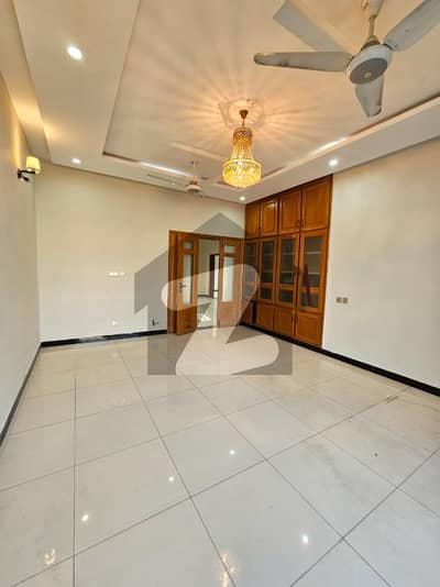 10 Marla Tile Flooring Upper Portion With Servant Quarter All Facilities ORIGINAL PICTURES G-13/1
