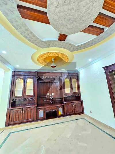 جی ۔ 13 اسلام آباد میں 2 کمروں کا 7 مرلہ زیریں پورشن 80.0 ہزار میں کرایہ پر دستیاب ہے۔