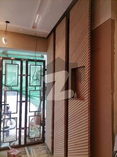 Prime Location 1700 Square Feet Flat For sale In PECHS Block 2 Karachi