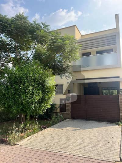 125 Sq Yd 4 Bedroom Luxury Villa for Sale in Ali Block, Bahria Town Karachi! All amenities nearby. Ideal family home or investment. Call now!