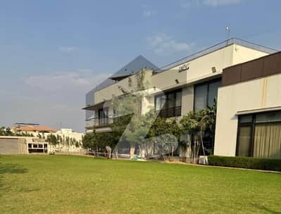 ڈی ایچ اے فیز 8 ڈی ایچ اے ڈیفینس,کراچی میں 6 کمروں کا 4 کنال مکان 68.0 کروڑ میں برائے فروخت۔