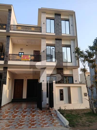 پارک ویو سٹی ۔ پلاٹینم بلاک پارک ویو سٹی,لاہور میں 4 کمروں کا 5 مرلہ مکان 1.9 کروڑ میں برائے فروخت۔ پارک ویو سٹی ۔ پلاٹینم بلاک پارک ویو سٹی,لاہور میں 4 کمروں کا 5 مرلہ مکان 1.9 کروڑ میں برائے فروخت۔