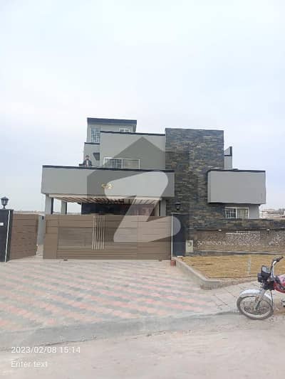 بحریہ ٹاؤن فیز 8 بحریہ ٹاؤن راولپنڈی,راولپنڈی میں 5 کمروں کا 1 کنال مکان 2.0 لاکھ میں کرایہ پر دستیاب ہے۔