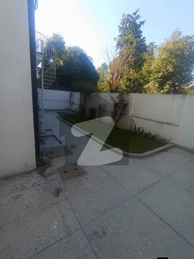 F-10/3 2'bed Basement For Rent