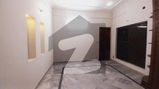 شہزاد ٹاؤن اسلام آباد میں 3 کمروں کا 8 مرلہ بالائی پورشن 65.0 ہزار میں کرایہ پر دستیاب ہے۔