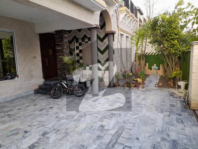 واپڈا سٹی ۔ بلاک سی واپڈا سٹی,فیصل آباد میں 3 کمروں کا 15 مرلہ مکان 4.15 کروڑ میں برائے فروخت۔