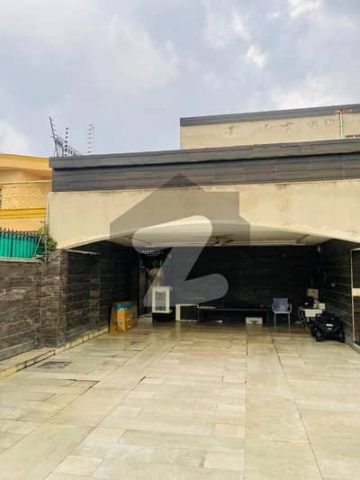 ڈی ایچ اے فیز 1 ڈیفنس (ڈی ایچ اے),لاہور میں 6 کمروں کا 2 کنال مکان 14.5 کروڑ میں برائے فروخت۔