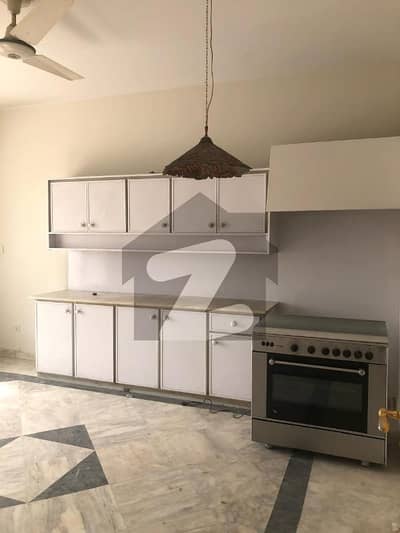 F11 Upr Porcation 3bed