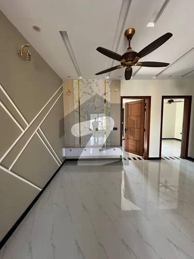 کوہستان انکلیو - سیکٹر جی کوہستان انکلیو,واہ کینٹ,واہ میں 4 کمروں کا 5 مرلہ مکان 1.95 کروڑ میں برائے فروخت۔ کوہستان انکلیو - سیکٹر جی کوہستان انکلیو,واہ کینٹ,واہ میں 4 کمروں کا 5 مرلہ مکان 1.95 کروڑ میں برائے فروخت۔