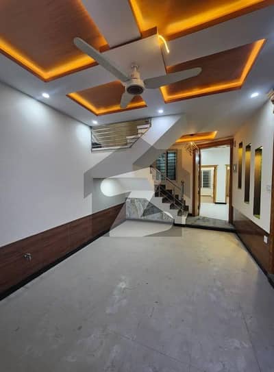 کوہستان انکلیو - سیکٹر جی کوہستان انکلیو,واہ کینٹ,واہ میں 4 کمروں کا 5 مرلہ مکان 1.95 کروڑ میں برائے فروخت۔ کوہستان انکلیو - سیکٹر جی کوہستان انکلیو,واہ کینٹ,واہ میں 4 کمروں کا 5 مرلہ مکان 1.95 کروڑ میں برائے فروخت۔