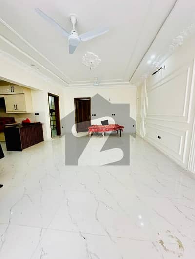 بحریہ انکلیو - سیکٹر جی بحریہ انکلیو,بحریہ ٹاؤن,اسلام آباد میں 2 کمروں کا 10 مرلہ زیریں پورشن 78.0 ہزار میں کرایہ پر دستیاب ہے۔