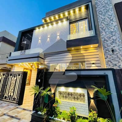 سٹی ہاؤسنگ ۔ فیز 2 سٹی ہاؤسنگ سوسائٹی,گوجرانوالہ میں 5 کمروں کا 10 مرلہ مکان 1.0 لاکھ میں کرایہ پر دستیاب ہے۔