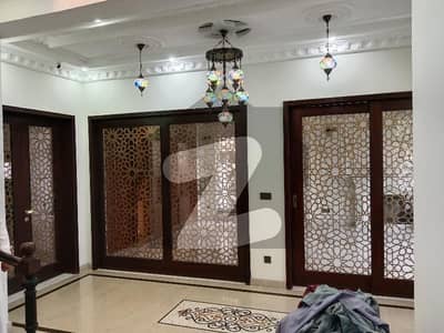 فضائیہ ہاؤسنگ سکیم فیز 1 فضائیہ ہاؤسنگ سکیم,لاہور میں 6 کمروں کا 1 کنال مکان 3.0 لاکھ میں کرایہ پر دستیاب ہے۔