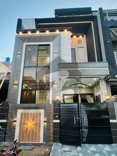 3 Marla Beautiful House for Sale in Bismillah Housing Scheme