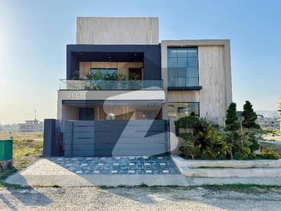 10 Marla (35x70) Ultra Modern Designer House For Sale In Block D MPCHS MULTI GARDEN B-17 ISLAMABAD