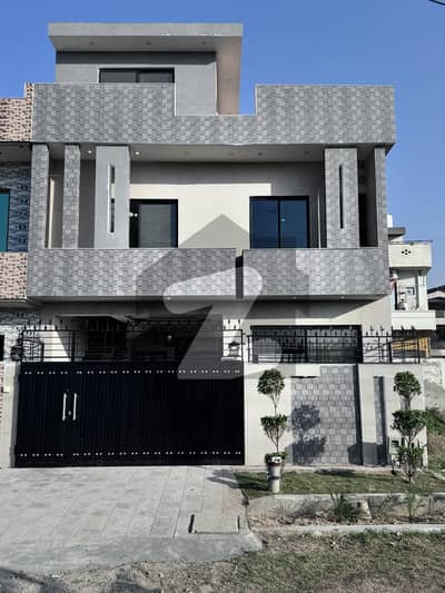 House For Sale 6 Marla Double Storey (Front Open)