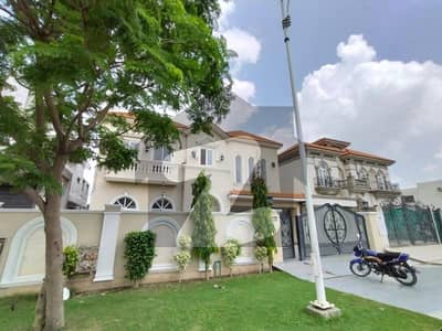 20 MARLA ELEGANT AND FULLY MAINTAINED SUPER HOT LOCATED BUNGALOW'S UPPER PORTION IS AVAILABLE IN THE BEST BLOCK OF DHA LAHORE. 20 MARLA ELEGANT AND FULLY MAINTAINED SUPER HOT LOCATED BUNGALOW'S UPPER PORTION IS AVAILABLE IN THE BEST BLOCK OF DHA LAHORE.