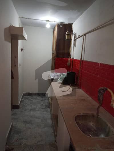 نارتھ کراچی کراچی میں 2 کمروں کا 2 مرلہ زیریں پورشن 19.0 ہزار میں کرایہ پر دستیاب ہے۔