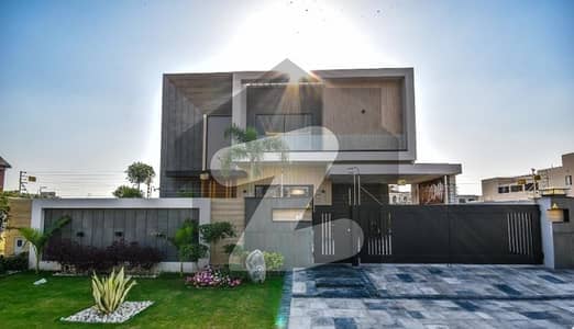 20 MARLA ELEGANT AND FULLY MAINTAINED SUPER HOT LOCATED BUNGALOW IS AVAILABLE IN THE BEST BLOCK OF DHA LAHORE.