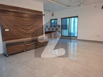 ڈی ایچ اے فیز 2 ڈیفنس (ڈی ایچ اے),لاہور میں 5 کمروں کا 1 کنال مکان 3.49 لاکھ میں کرایہ پر دستیاب ہے۔ ڈی ایچ اے فیز 2 ڈیفنس (ڈی ایچ اے),لاہور میں 5 کمروں کا 1 کنال مکان 3.49 لاکھ میں کرایہ پر دستیاب ہے۔