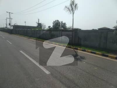 برکی روڈ کینٹ,لاہور میں 12 کنال رہائشی پلاٹ 19.2 کروڑ میں برائے فروخت۔