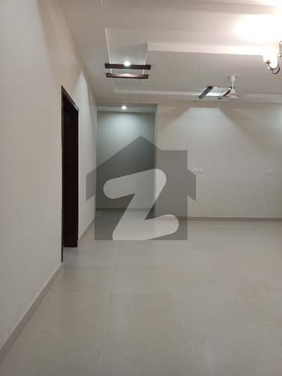 10 Marla Flat For Sale in Askari 11 Lahore