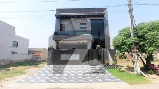 BRAND NEW HOUSE FOR SALE IN LDA J BLOCK