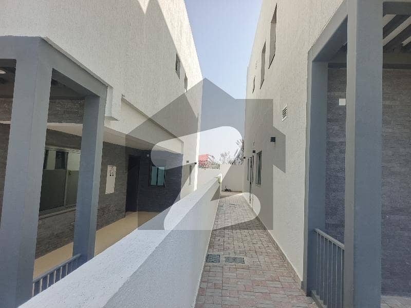 ایٹین کشمیر ہائی وے,اسلام آباد میں 4 کمروں کا 10 مرلہ مکان 5.35 کروڑ میں برائے فروخت۔ ایٹین کشمیر ہائی وے,اسلام آباد میں 4 کمروں کا 10 مرلہ مکان 5.35 کروڑ میں برائے فروخت۔