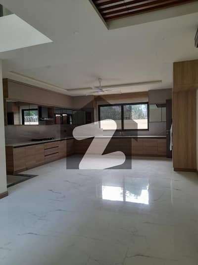 G 10 Upper Portion Available For Rent