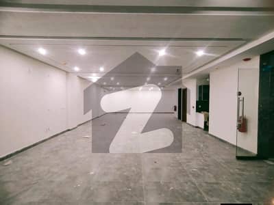 ڈی ایچ اے فیز 8 - کمرشل براڈوے ڈی ایچ اے فیز 8,ڈیفنس (ڈی ایچ اے),لاہور میں 8 مرلہ دفتر 91.0 ہزار میں کرایہ پر دستیاب ہے۔ ڈی ایچ اے فیز 8 - کمرشل براڈوے ڈی ایچ اے فیز 8,ڈیفنس (ڈی ایچ اے),لاہور میں 8 مرلہ دفتر 91.0 ہزار میں کرایہ پر دستیاب ہے۔