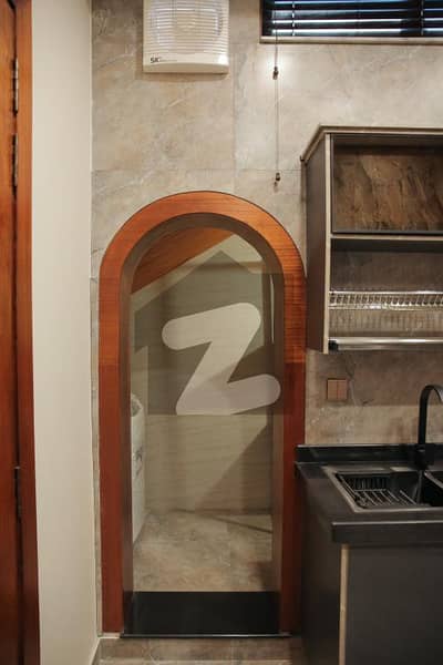 بحریہ ٹاؤن فیز 7 بحریہ ٹاؤن راولپنڈی,راولپنڈی میں 1 کمرے کا 4 مرلہ فلیٹ 2.52 کروڑ میں برائے فروخت۔