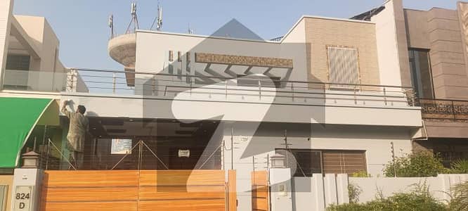 1 Kanal Old House for Sale in Hot Location DHA Phase 3 Lahore