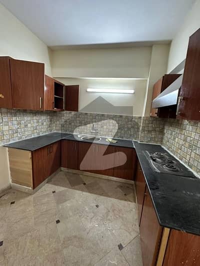 ای ۔ 11/4 ای ۔ 11,اسلام آباد میں 2 کمروں کا 4 مرلہ فلیٹ 45.0 ہزار میں کرایہ پر دستیاب ہے۔