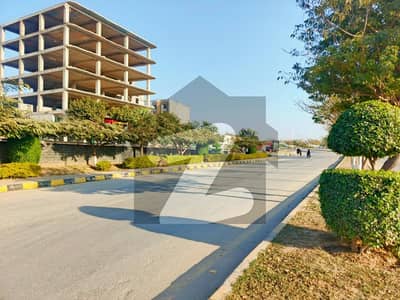 ایم پی سی ایچ ایس - بلاک ای ایم پی سی ایچ ایس ۔ ملٹی گارڈنز,بی ۔ 17,اسلام آباد میں 8 مرلہ رہائشی پلاٹ 1.02 کروڑ میں برائے فروخت۔