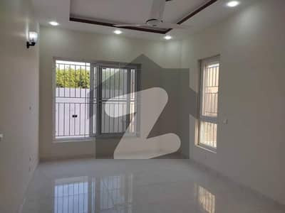 A Prime Location 500 Square Yards Lower Portion For Rent In DHA Phase 4 Karachi