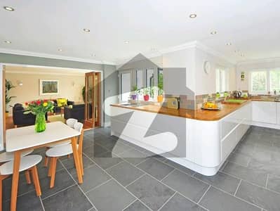 بحریہ ٹاؤن سیکٹر ای بحریہ ٹاؤن,لاہور میں 1 کمرے کا 2 مرلہ فلیٹ 62.0 لاکھ میں برائے فروخت۔