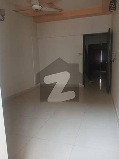 950 Square Feet Flat For sale In Badar Commercial Area Karachi