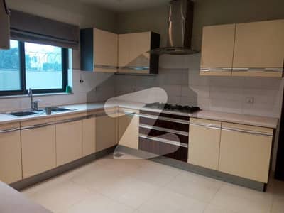 ONE KANAL BEAUTIFULL UPPER PORTION AVALIABLE FOR RENT IN DHA DEFANCE