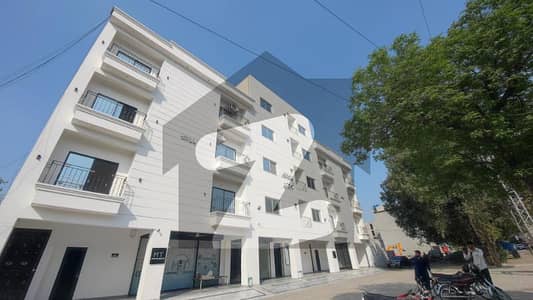 پی آئی اے مین بلیوارڈ لاہور میں 2 کمروں کا 5 مرلہ دفتر 75.0 ہزار میں کرایہ پر دستیاب ہے۔