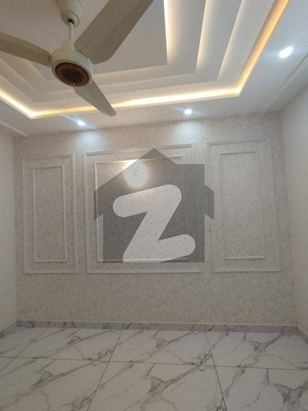 Prime Location 5 Marla House Is Available For rent Prime Location 5 Marla House Is Available For rent