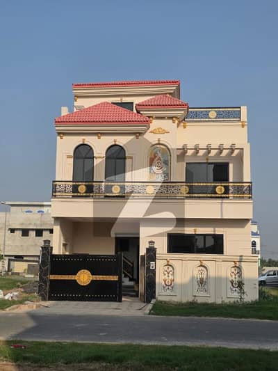 سٹی ہاؤسنگ سرگودھا روڈ سٹی ہاؤسنگ,فیصل آباد میں 3 کمروں کا 5 مرلہ مکان 1.65 کروڑ میں برائے فروخت۔