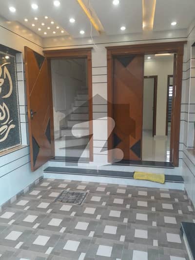 10 Marla Lower Portion Available For Rent 10 Marla Lower Portion Available For Rent