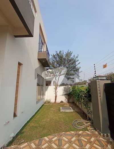 DHA Phase 7 buetiful house for rent