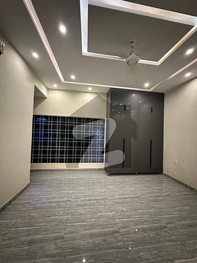 1 Kanal Separate Entrance Upper Portion For Rent With Gas 1 Kanal Separate Entrance Upper Portion For Rent With Gas